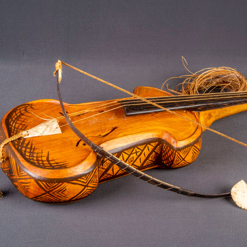 Instrumentos musicais e de sinalização